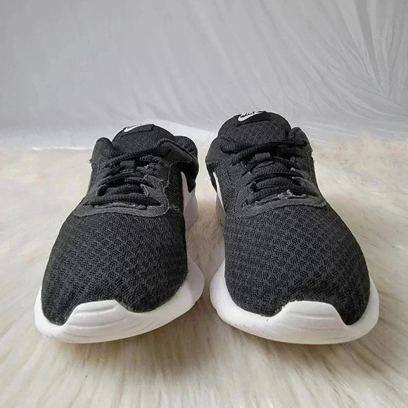 Nike Tanjun Black Lace Up Athletic Running Shoes - Picture 7 of 11